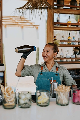 bartenderworking
